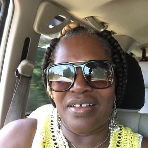 Meet your Posher, Lettie